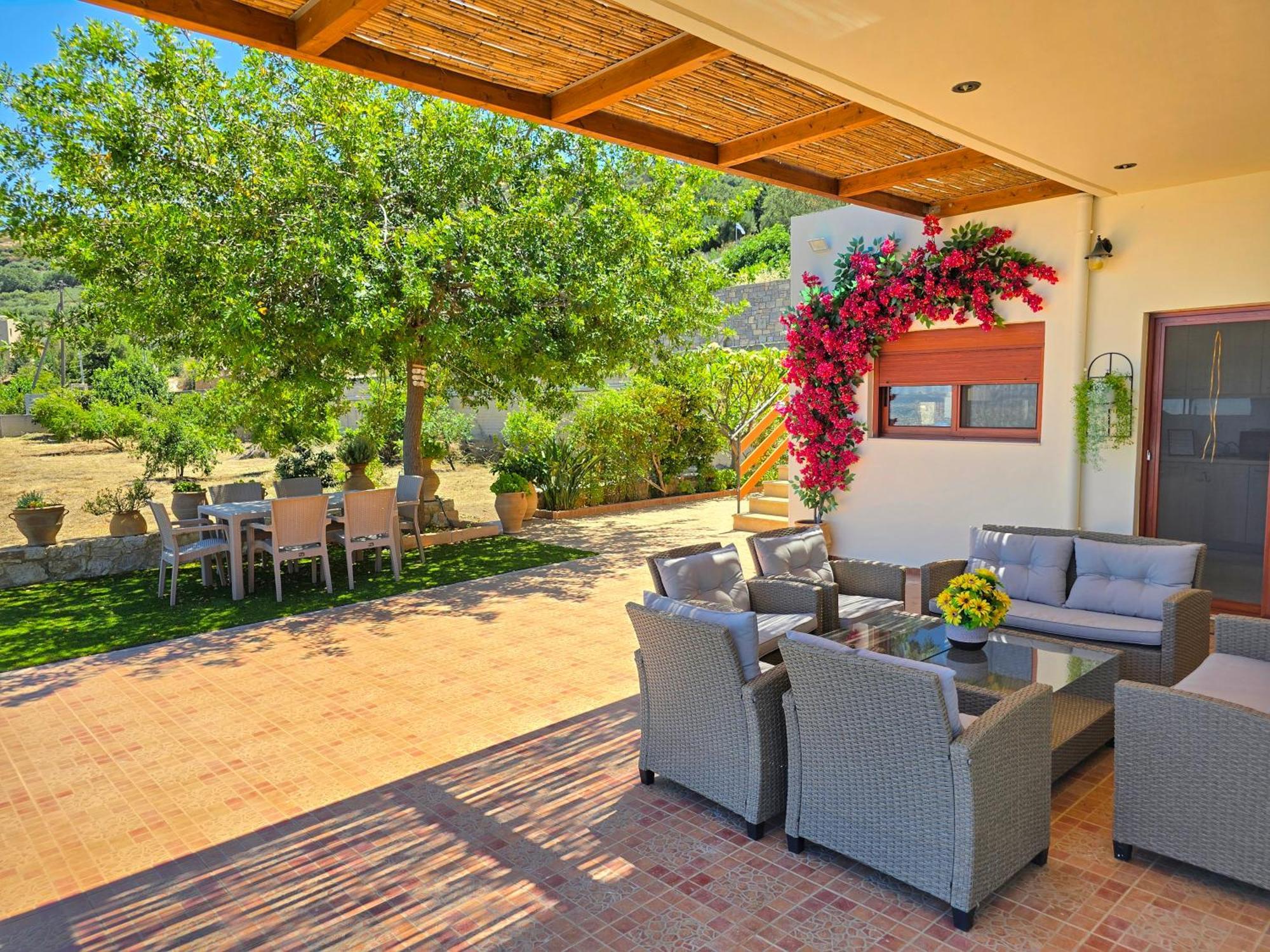 Villa Balcony, Cozy Villa With Amazing View Rodhiá Exterior foto